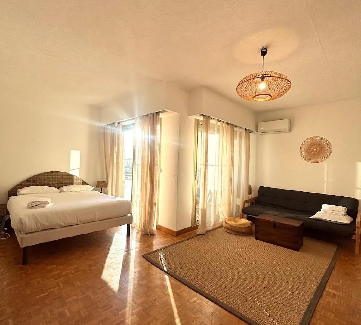 Nice, Exceptional Sea View, Top Floor, Parking 0*, Nice France